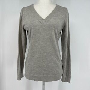Banana Republic Extra Fine Merino Wool V Neck Sweater Light Gray Size M